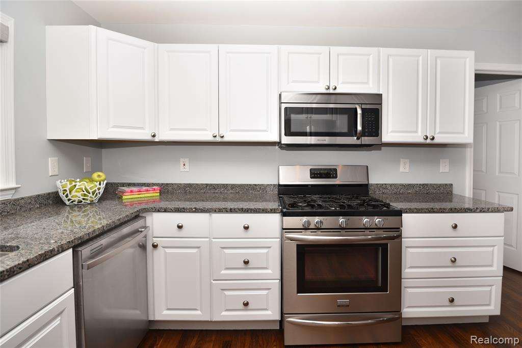 4176 Prairie Avenue, Berkley, MI 48072 — Photo 10