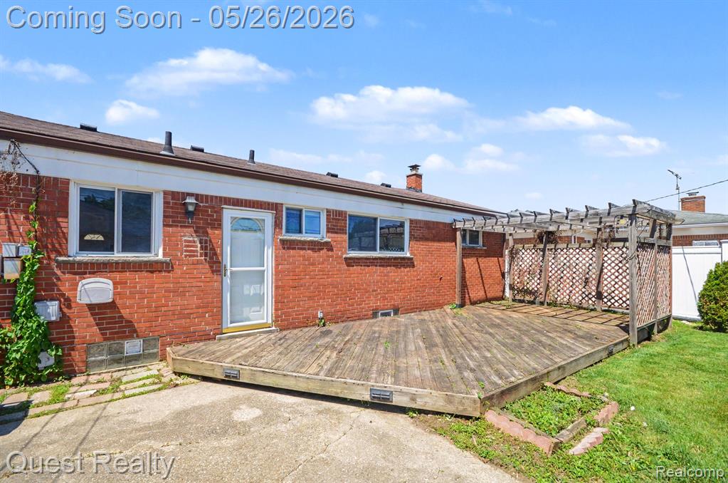 28326 Los Olas Drive, Warren, MI 48093 — Photo 18