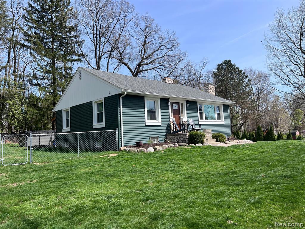 620 EAST Street, Milford, MI 48381 — Photo 4