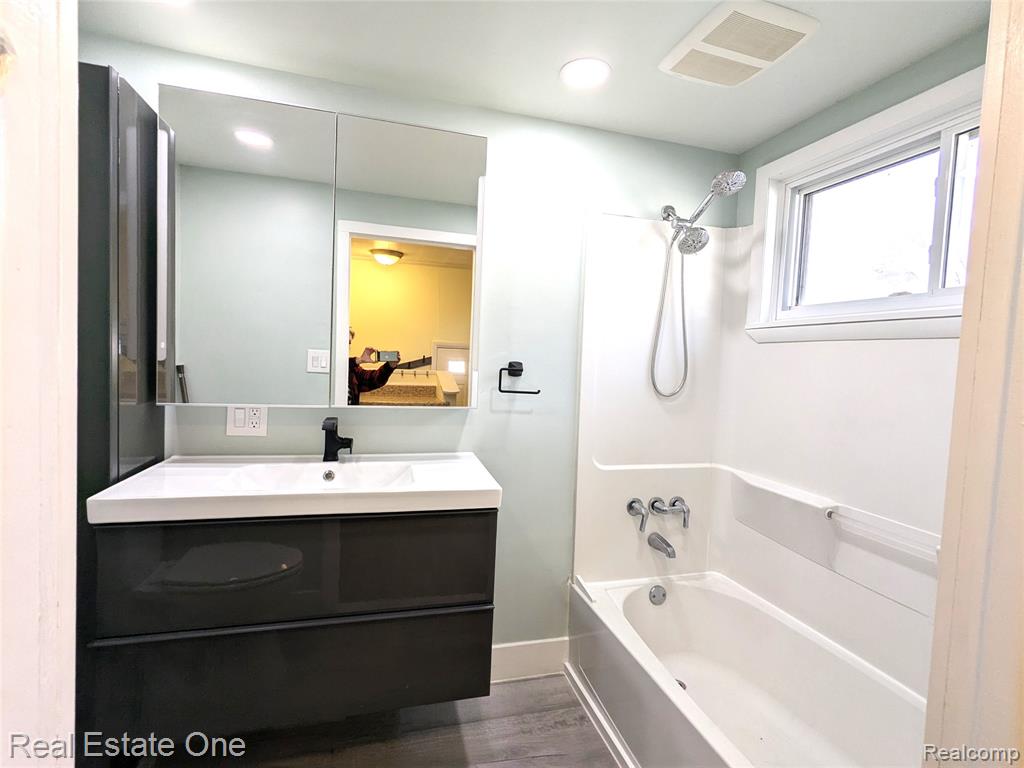 5605 W Utica Road, Shelby Twp, MI 48317 — Photo 18