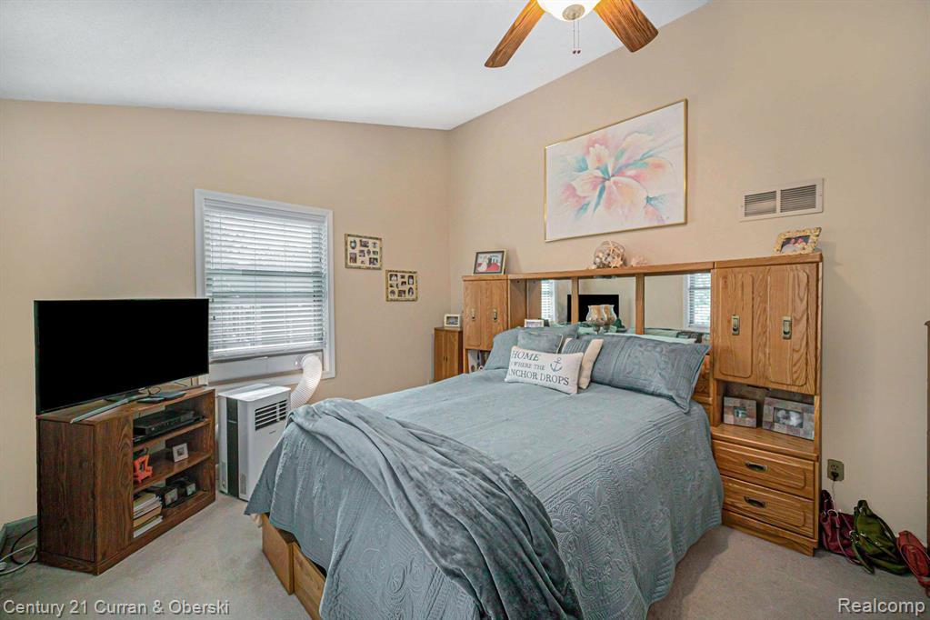 504 Olcott Lake Drive, Jackson, MI 49201 — Photo 21