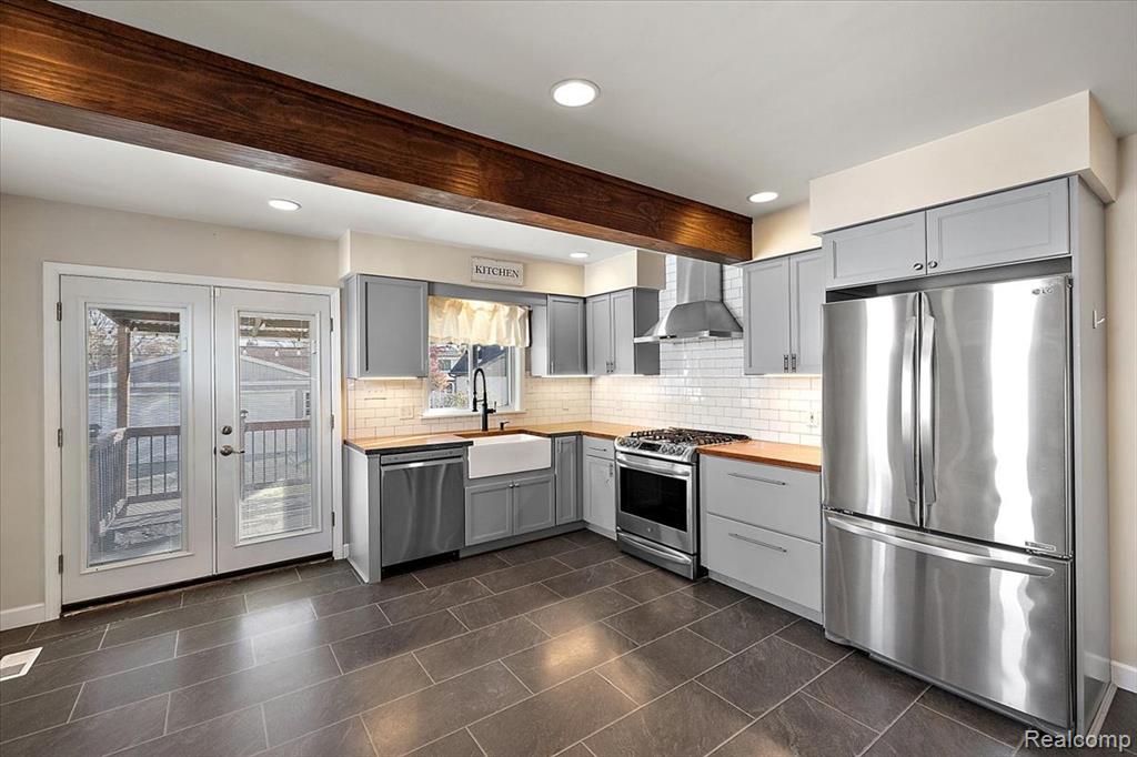 515 S Webik Avenue, Clawson, MI — Photo 13