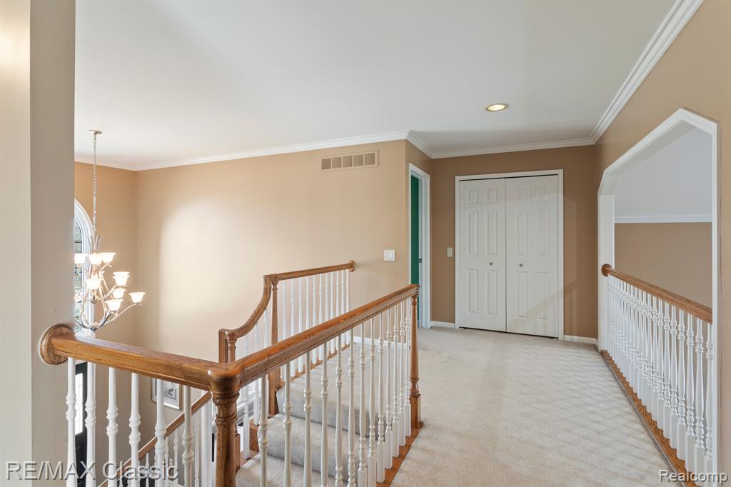6904 GRANGER Drive, Troy, MI 48098 — Photo 40