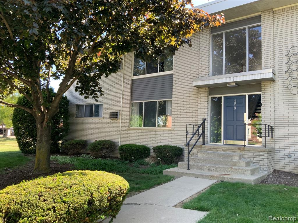 4910 Briarwood Avenue, Royal Oak, MI 48073 — front exterior