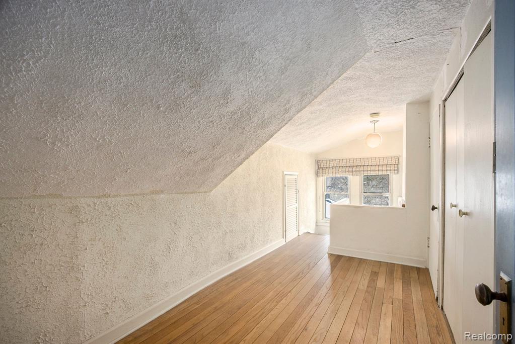 402 WAVERLEY Avenue, Royal Oak, MI 48067 — Photo 20