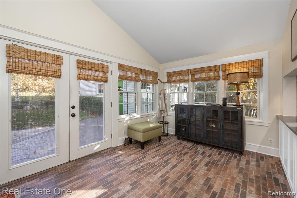 534 UNION Street, Milford, MI 48381 — Photo 12