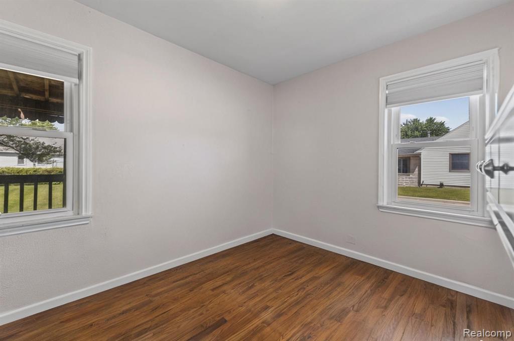 5759 Deering Street, Garden City, MI — Photo 14