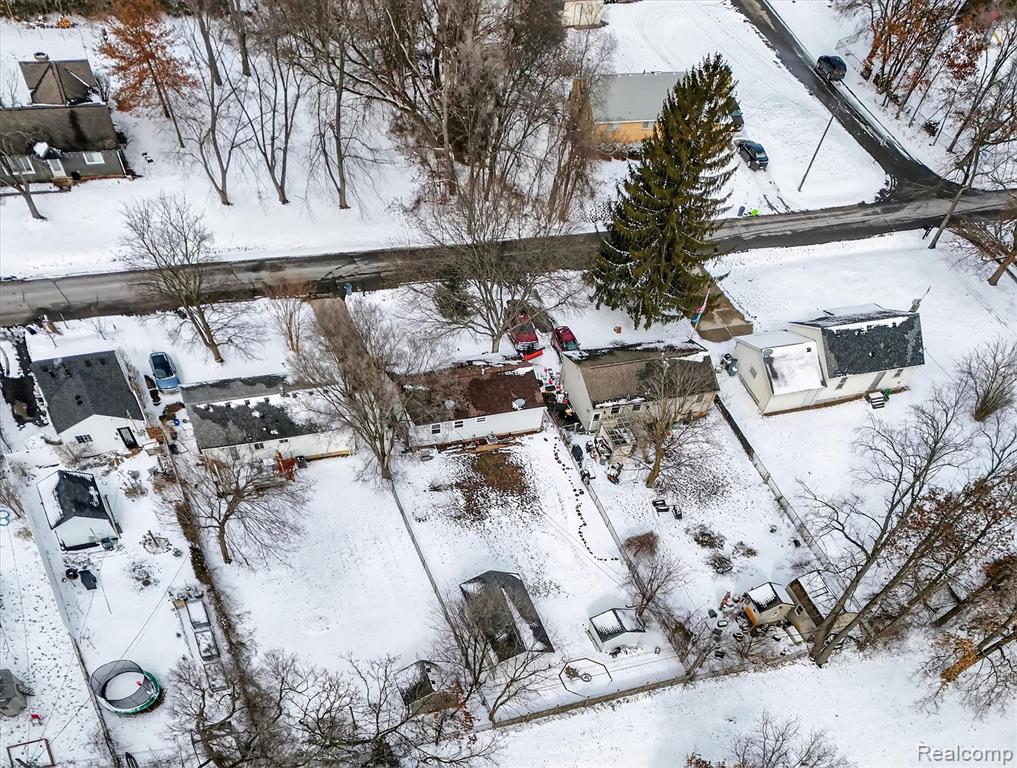 743 Dunreath Street, Walled Lake, MI 48390 — Photo 45