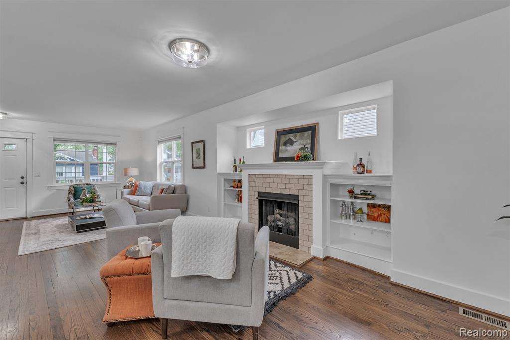 715 Gardenia Avenue, Royal Oak, MI 48067 — Photo 16