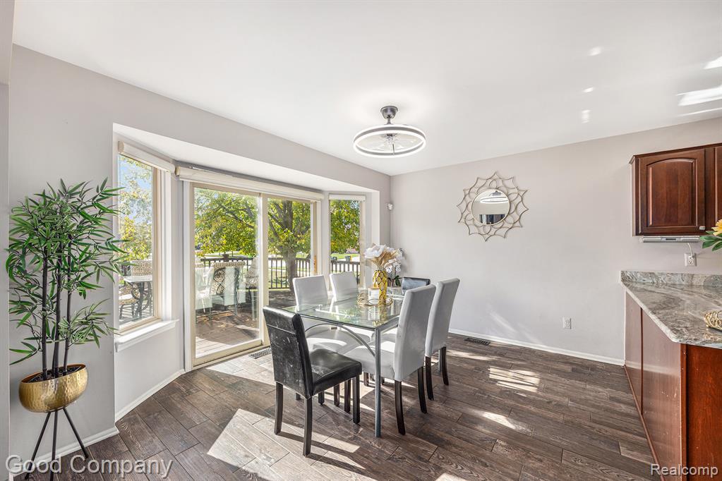 52117 Pebble Creek Drive, New Baltimore, MI 48047 — Photo 10