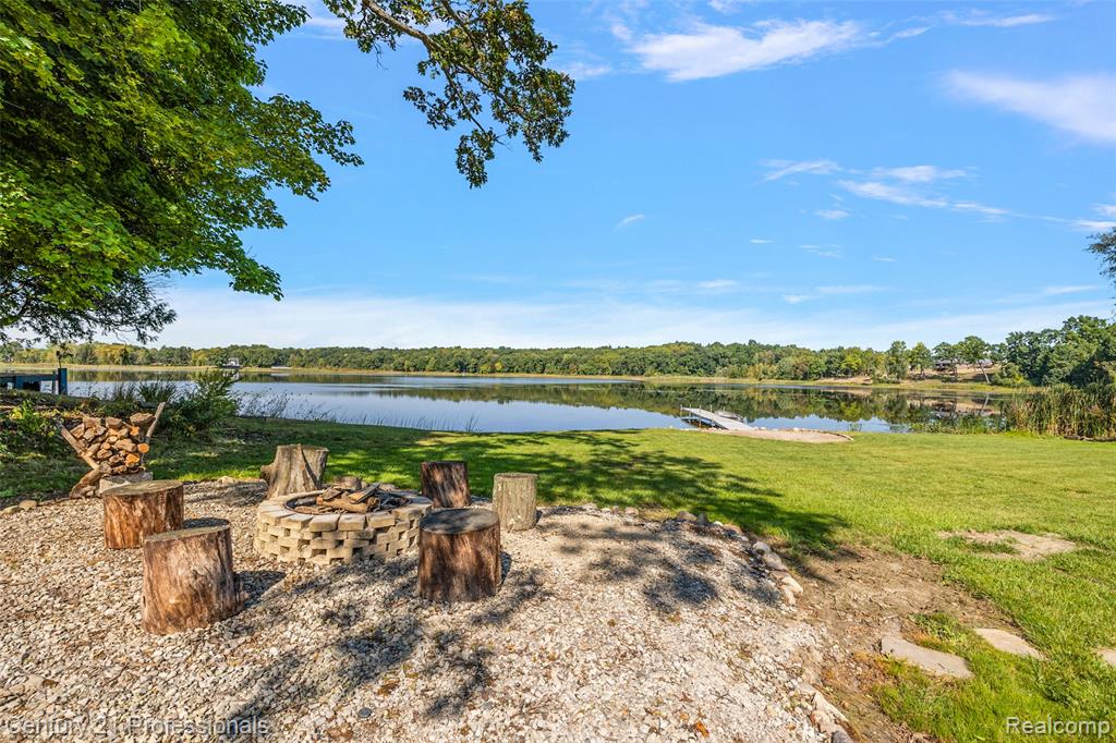 2679 Lakeview Drive, Ortonville, MI 48462 — Photo 14