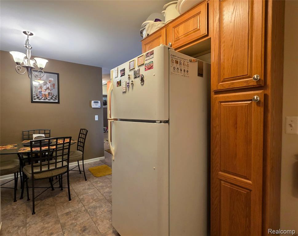 4424 Cheyenne Avenue, Flint, MI 48507 — Photo 8