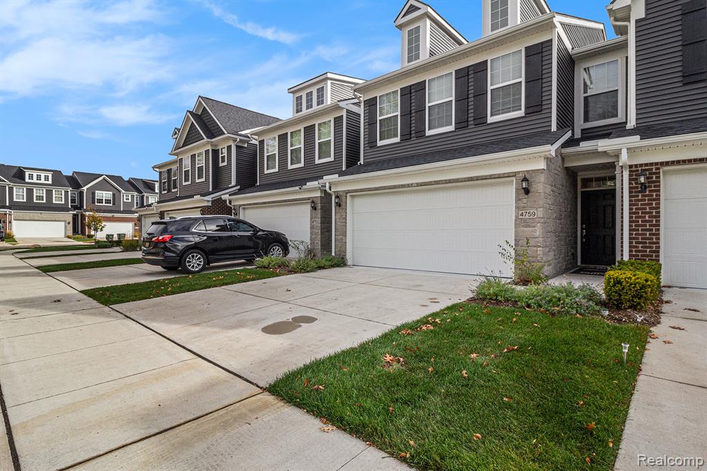 4759 Glenora Drive, Lake Orion, MI — Photo 3
