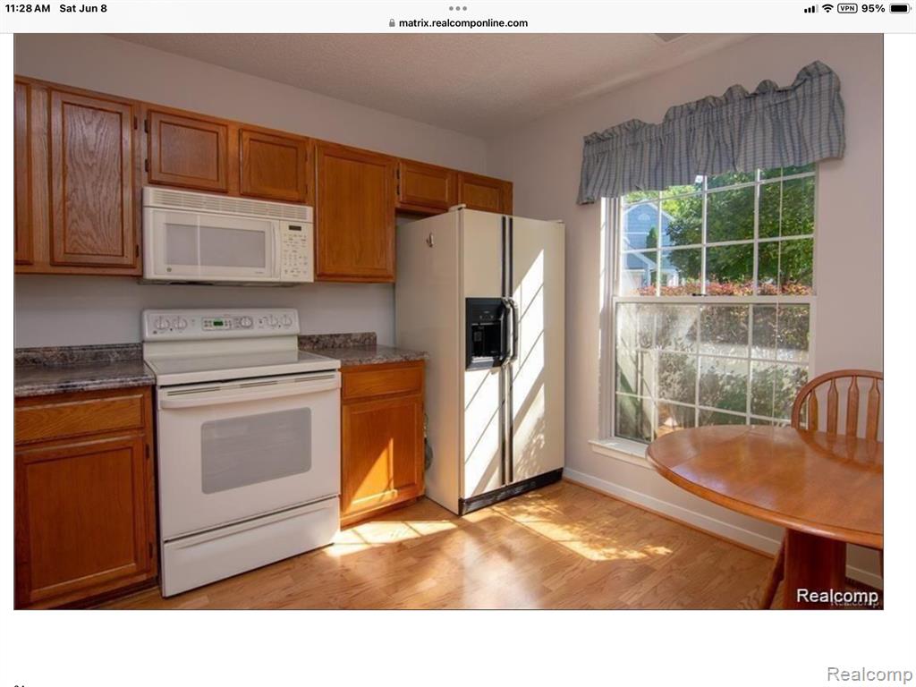 41423 BELDEN Circle, Novi, MI — Photo 3