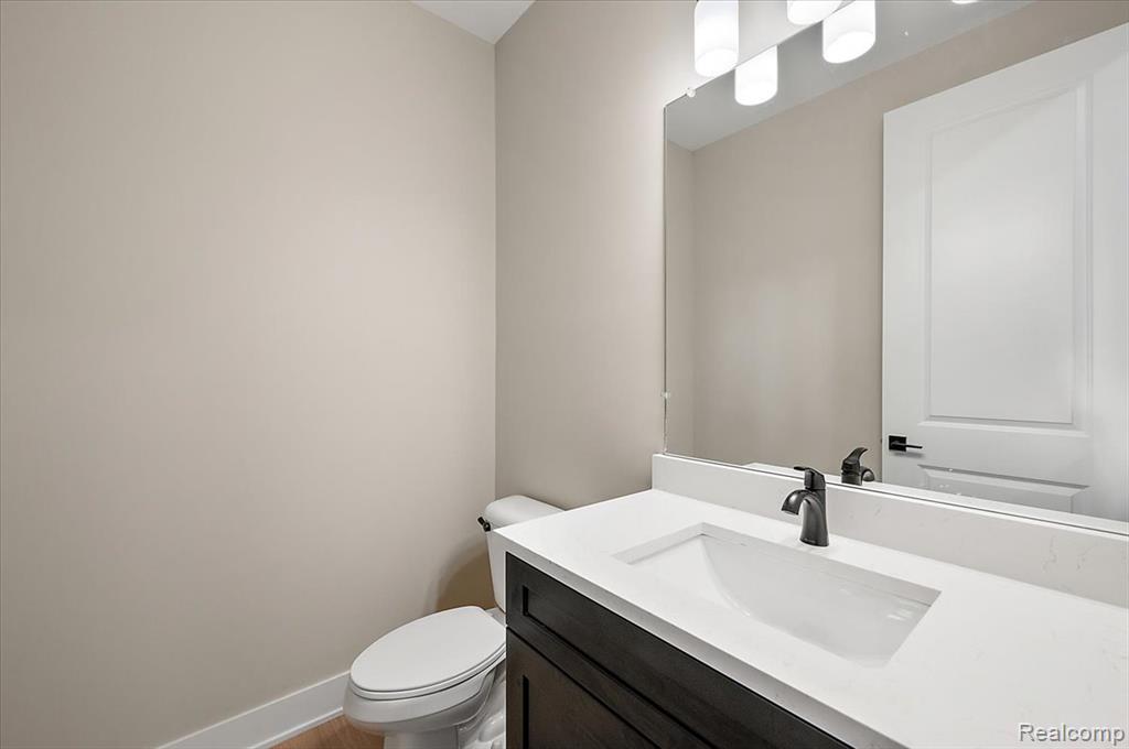 50352 Mistwood Drive, Macomb, MI 48042 — Photo 34