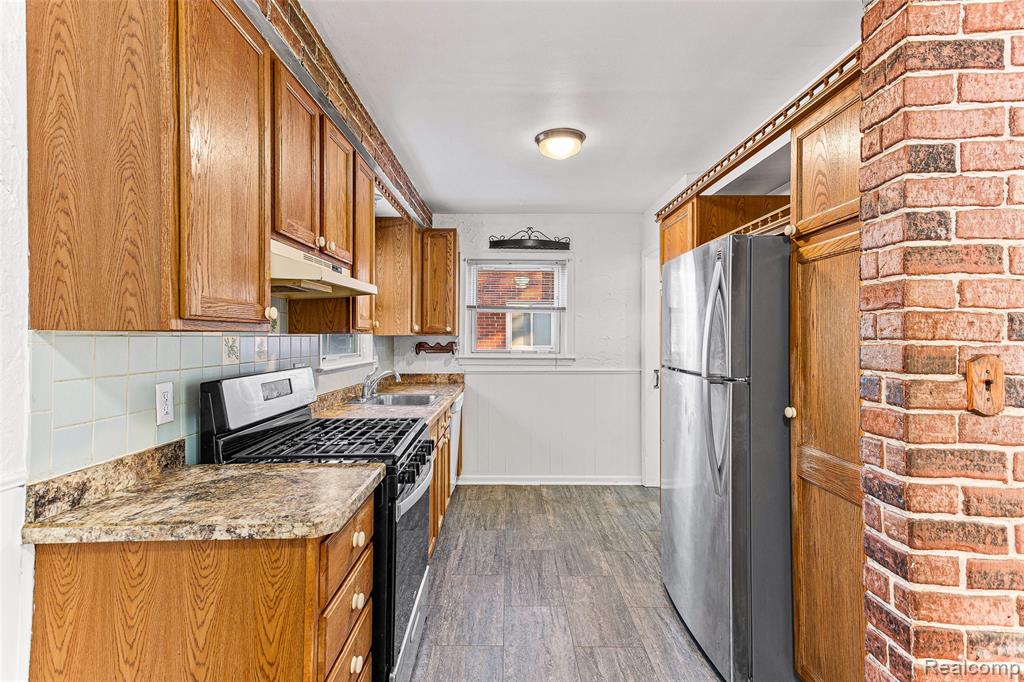 5743 Plainfield Street, Dearborn Heights, MI 48127 — Photo 15