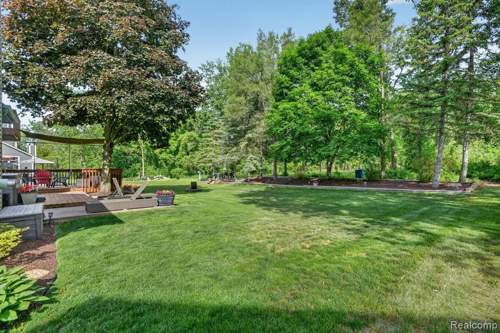 611 THORNEHILL Trail, Oxford, MI 48371 — Photo 46