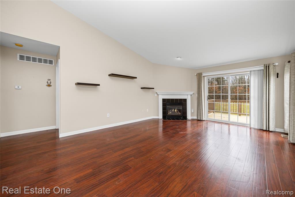 2283 Crystal Crossing Drive, Howell, MI 48843 — Photo 9