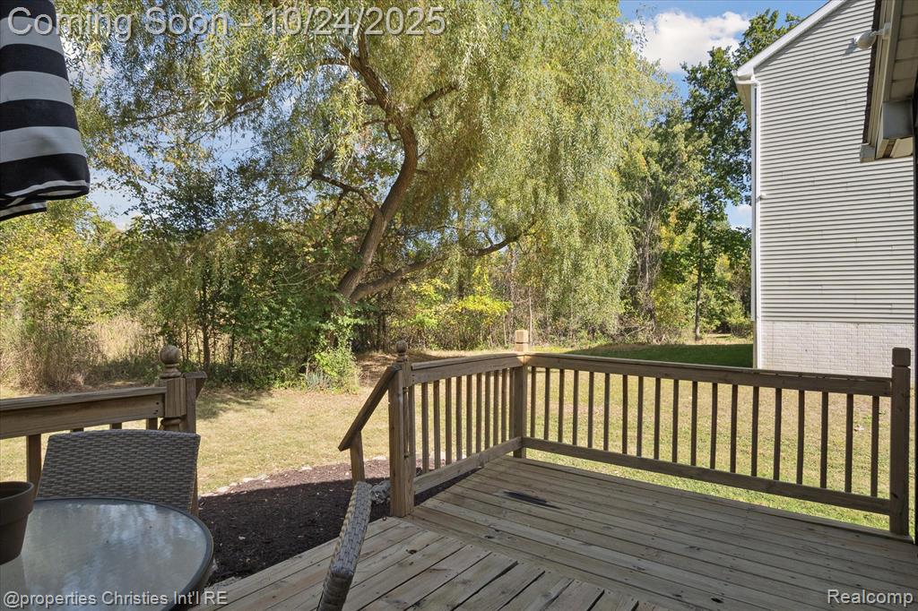 4066 Green Lake Road, West Bloomfield, MI 48324 — Photo 36