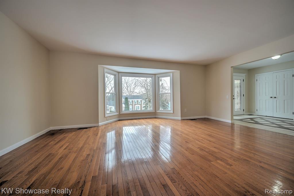 4238 STILL MEADOW Lane, West Bloomfield, MI 48323 — Photo 8
