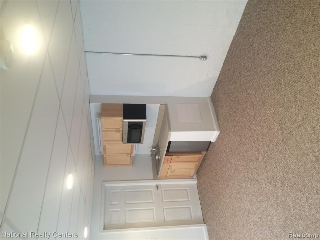 6961 Venus Dr., Troy, MI 48085 — Photo 8