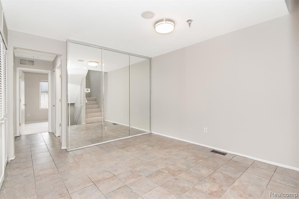 23250 POPLAR Drive, Southfield, MI 48075 — Photo 15