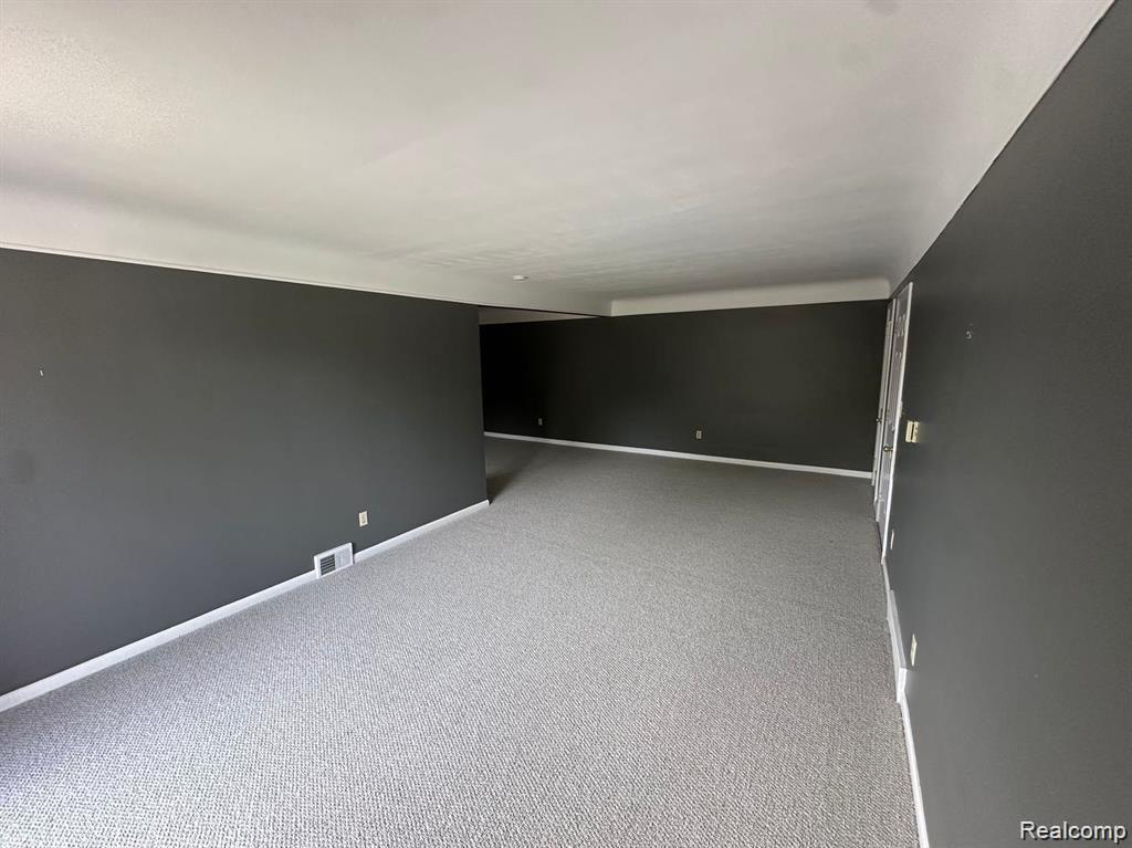 487 N ETON Street, B6, Birmingham, MI 48009 — Photo 5