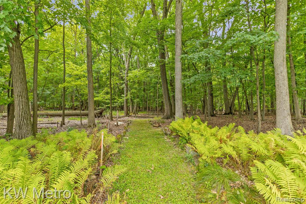 635 Timberline Drive, Rochester Hills, MI 48309 — Photo 46