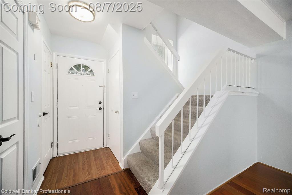 3543 Burbank Drive, Ann Arbor, MI 48105 — Photo 4