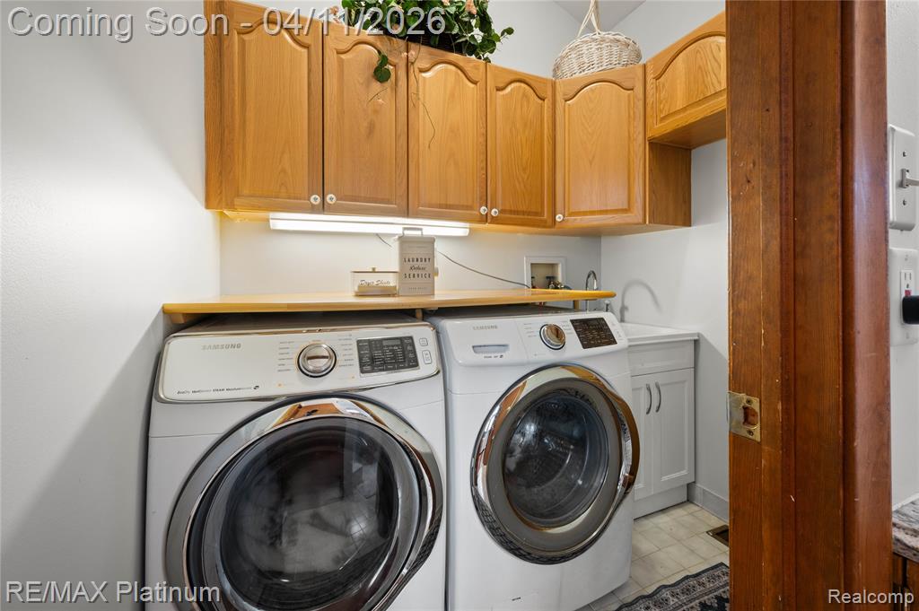 2454 N Middlebelt Road N, West Bloomfield, MI 48324 — Photo 30