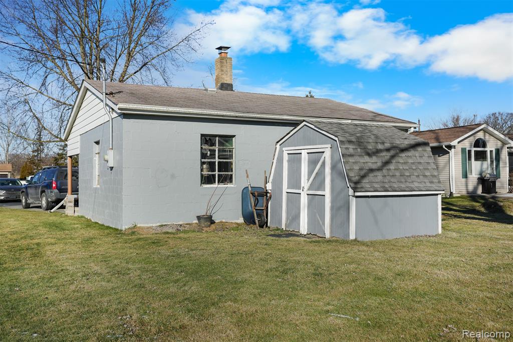 47978 Jefferson Avenue, Chesterfield, MI 48047 — Photo 31