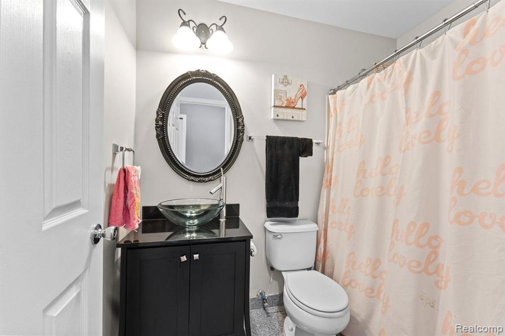 26626 KIRKWAY Circle, Woodhaven, MI 48183 — Photo 22
