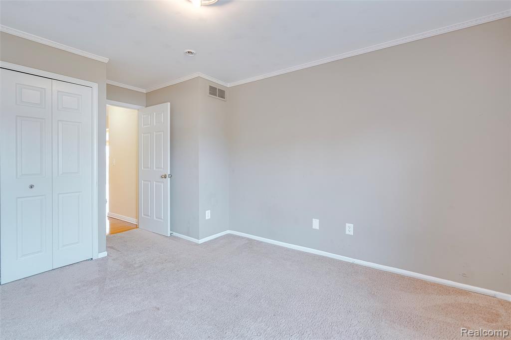 31204 Alexa Drive, Commerce Twp, MI 48390 — Photo 31