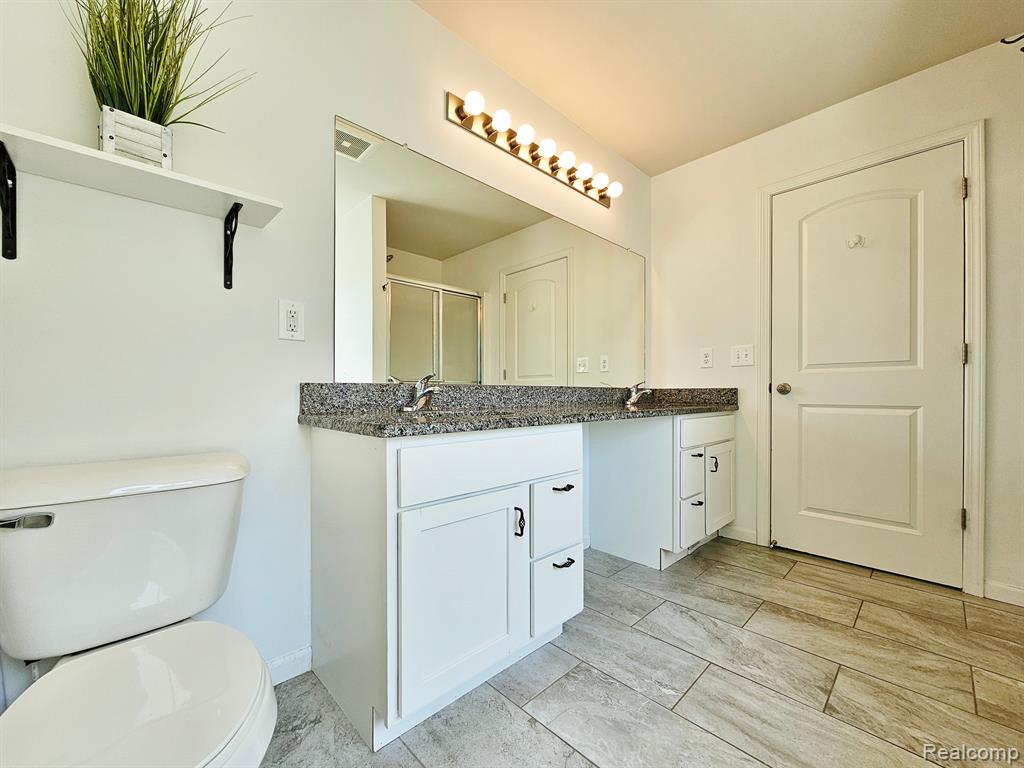 13401 STAMFORD Road, Belleville, MI 48111 — Photo 23