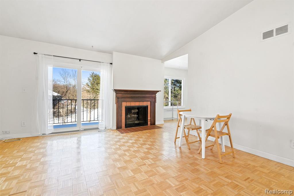 3222 BOLGOS Circle, Ann Arbor, MI 48105 — Photo 4