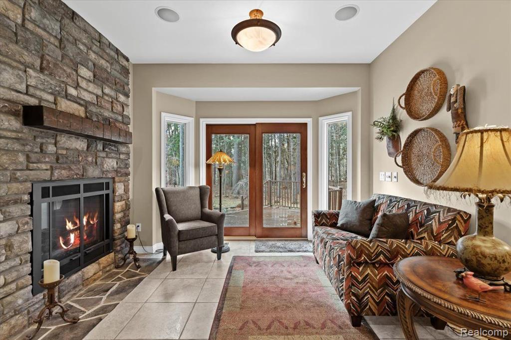 9018 CASCADE Drive, South Lyon, MI 48178 — Photo 17