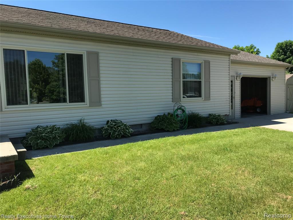 2304 Mark Street, 183, Croswell, MI 48422 — Photo 3