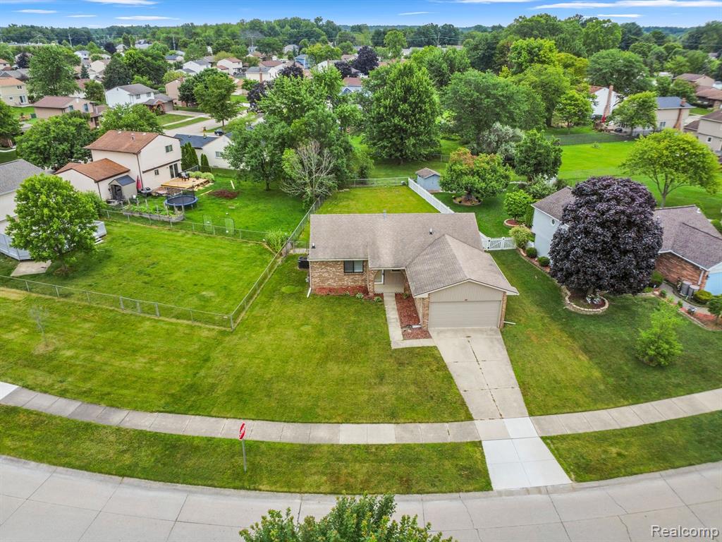 1670 WILLARD Drive, Canton, MI 48187 — Photo 38