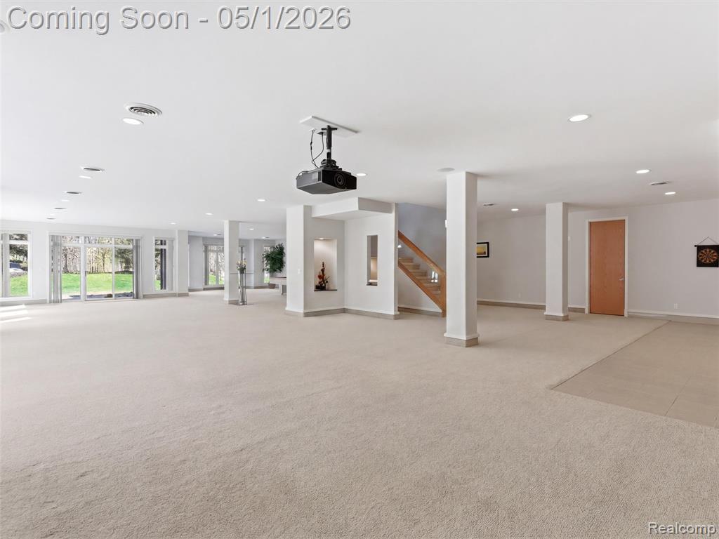 8390 Warwick Groves Court, Grand Blanc, MI 48439 — Photo 56