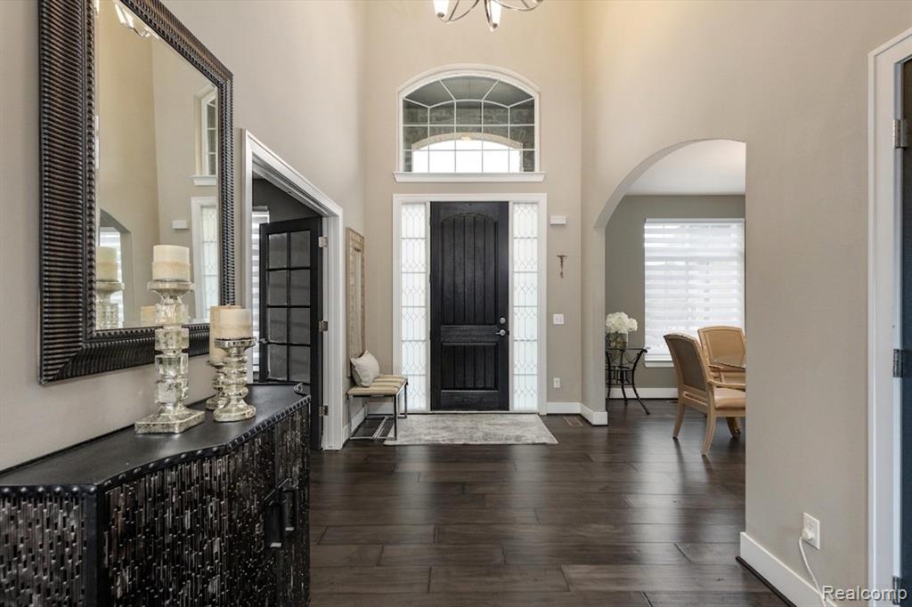 21924 E Majestic Drive, Macomb, MI 48044 — Photo 9