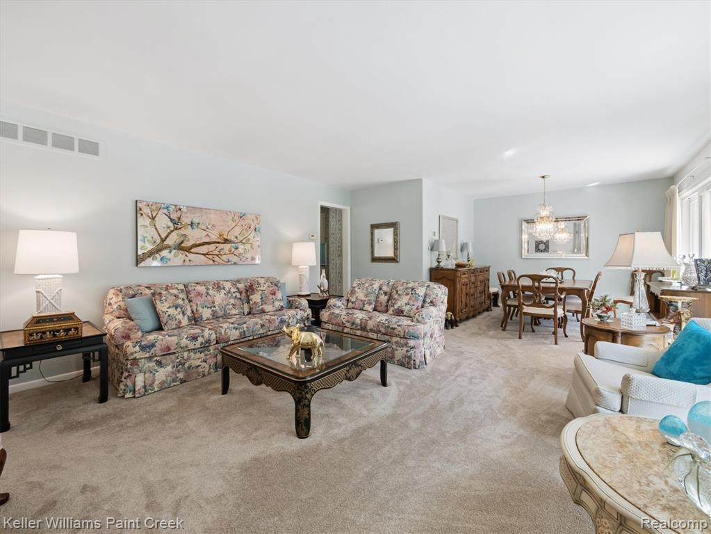 952 Dursley Road, Bloomfield Hills, MI 48304 — Photo 10