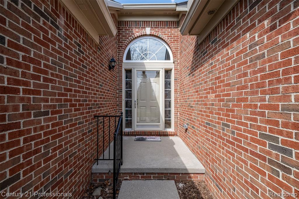 3901 Arbor Drive, Auburn Hills, MI 48326 — Photo 5