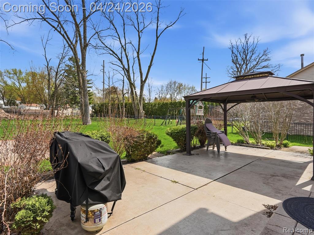 42610 Colorado Drive, Clinton Twp, MI 48036 — Photo 55