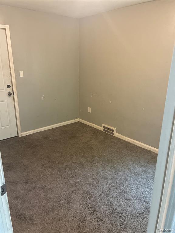 5746 Chatsworth Street, Detroit, MI 48224 — Photo 5