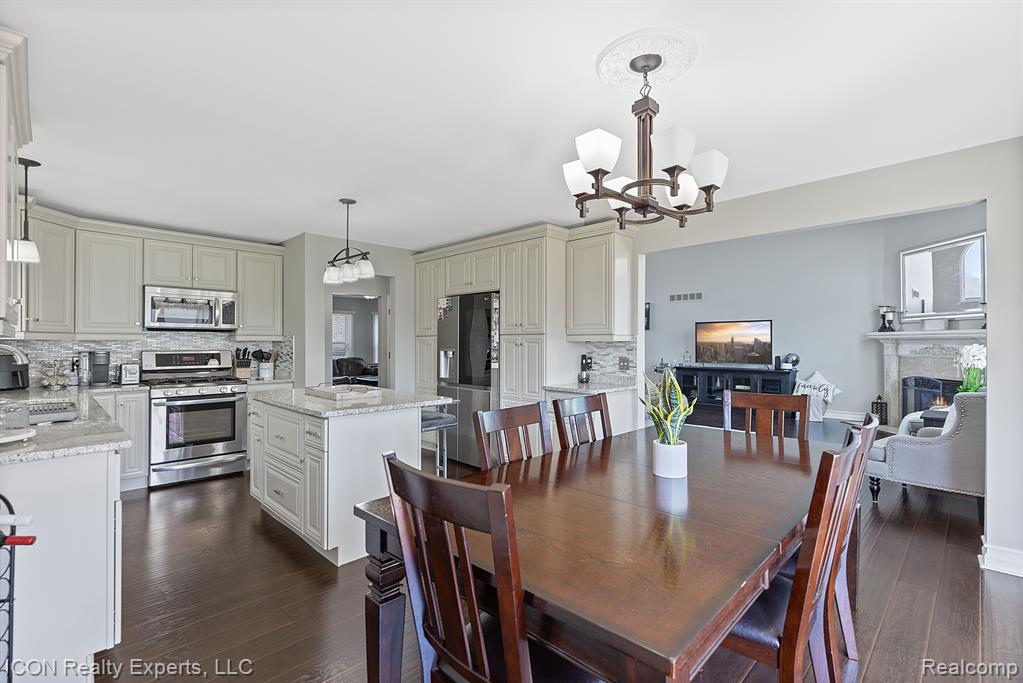 51874 EMIL Drive, Macomb, MI 48042 — Photo 12