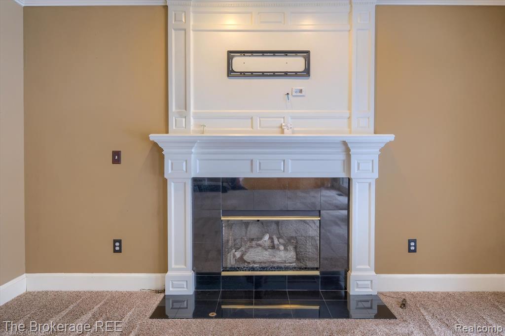 5475 Woodfield Parkway, Grand Blanc, MI 48439 — Photo 45