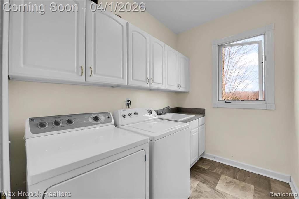 3370 Sutton Lane, Commerce Twp, MI 48390 — Photo 16