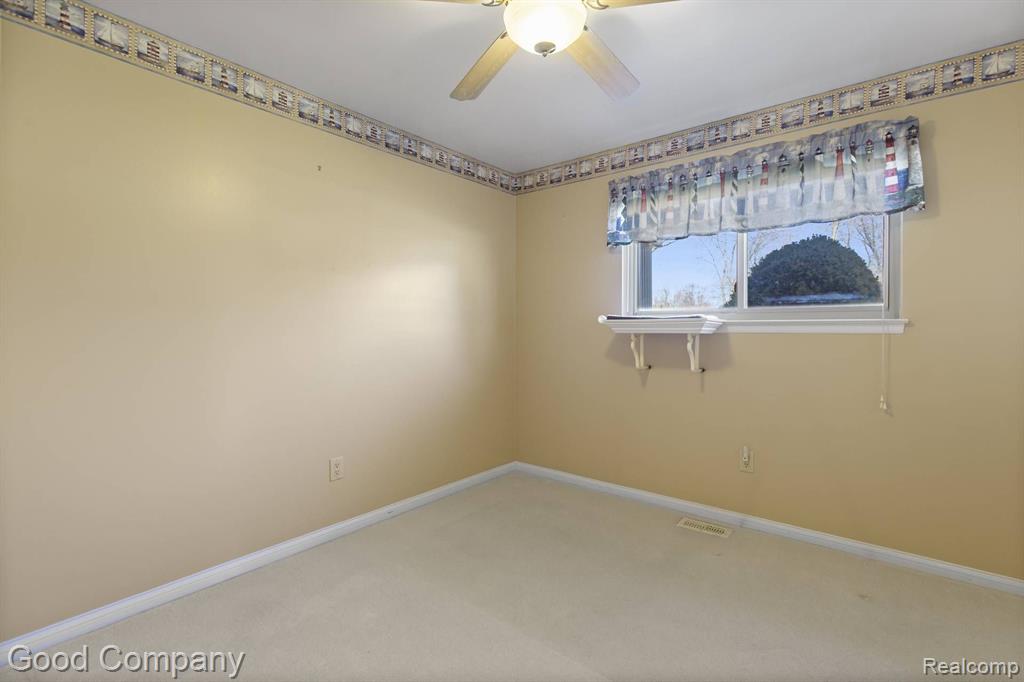 48164 MALLARD Drive, Chesterfield, MI 48047 — Photo 20