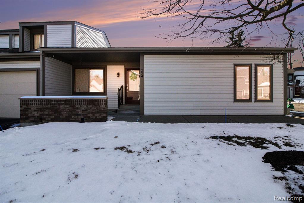 114 Conda Lane, Oxford, MI 48371 — front exterior
