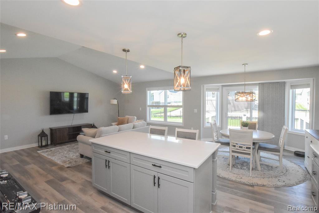 1174 Prudence Drive, Waterford, MI 48327 — Photo 17